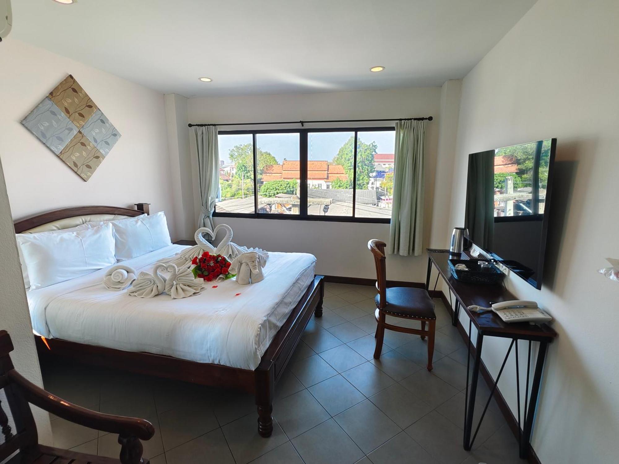 The Guest Hotel & Hostel — Photos 2